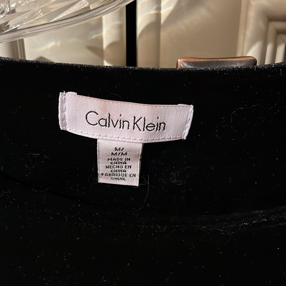 Calvin Klein Women’s Velour wide arm shirt - Picture 2 of 6